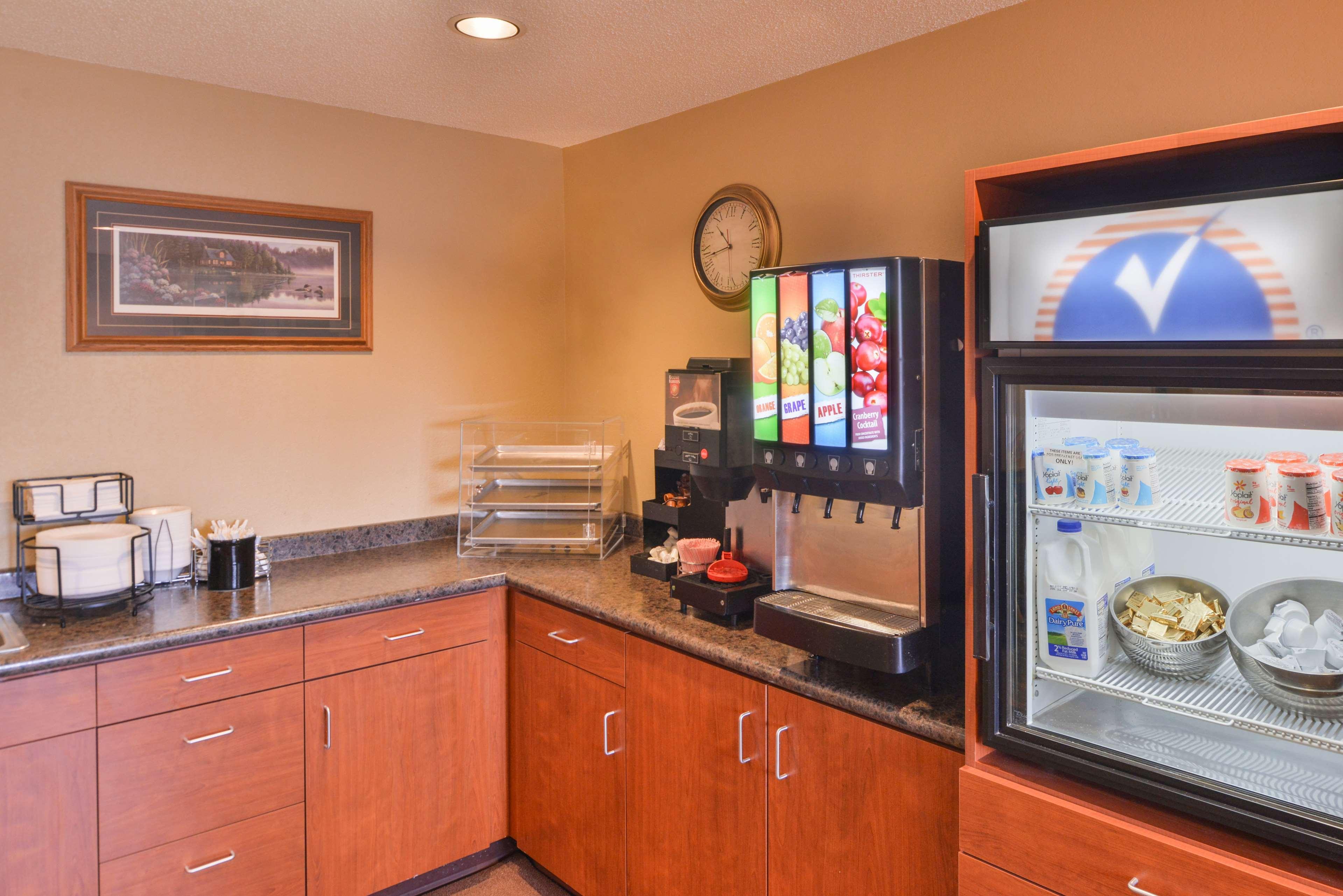 America'S Best Value Inn & Suites Интернешънъл Фолс Екстериор снимка